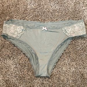 Victoria’s Secret panties size XL